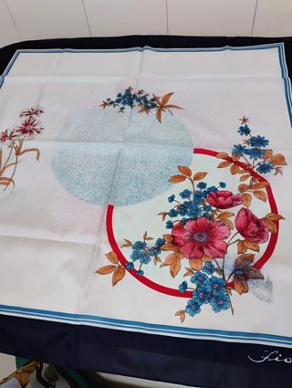 Abrigo Sra y regalo pañuelo 