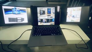 Triple pantalla Portátil