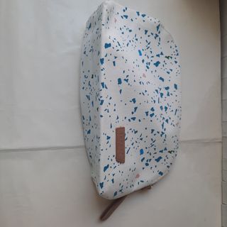 2 unidades Neceser con dibujo marmolado