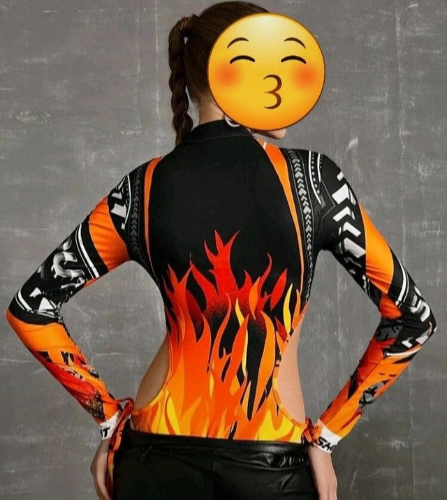 Body con estampado en llamas 