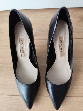 Stiletto negro tacón