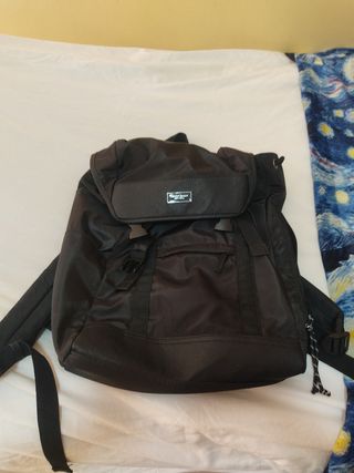 Mochila negra