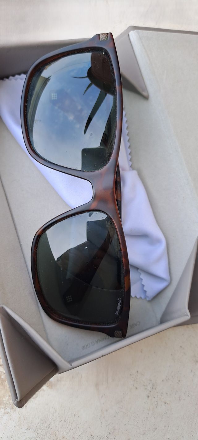 Polaroid da sole con lenti polarizzate