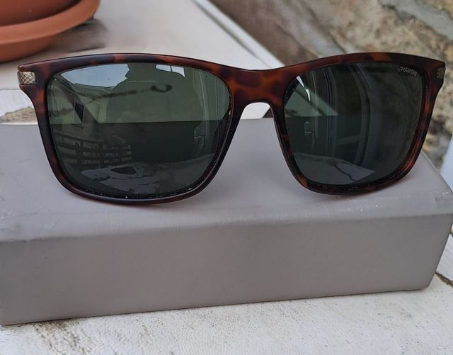 Polaroid da sole con lenti polarizzate