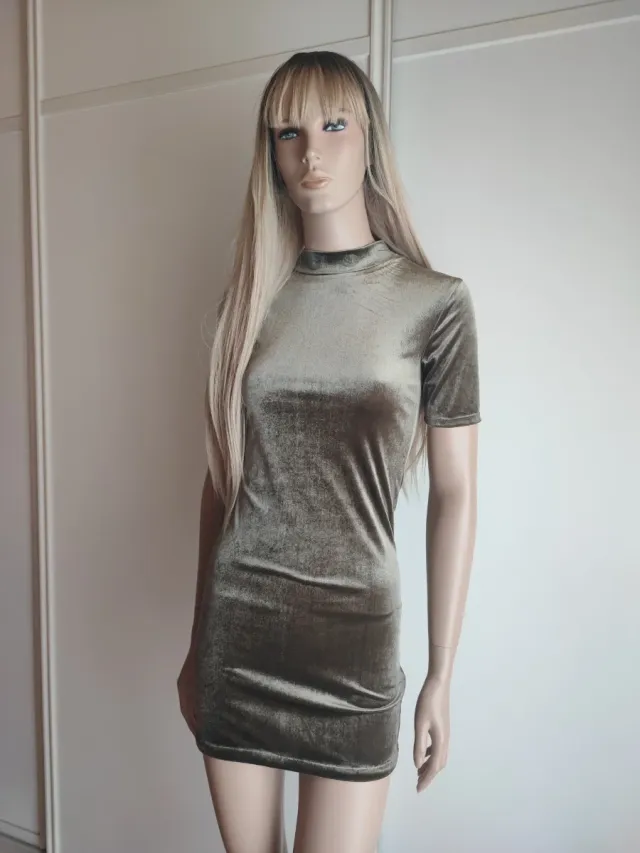 VESTIDO terciopelo Zara. Talla S