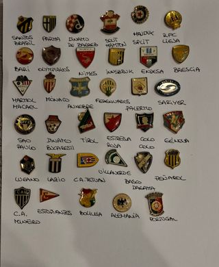 Colección pines futbol