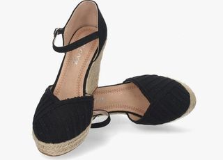 Sandalia cuña negra