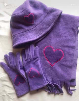 Gorro + bufanda + guantes Agatha Ruiz de la Prada