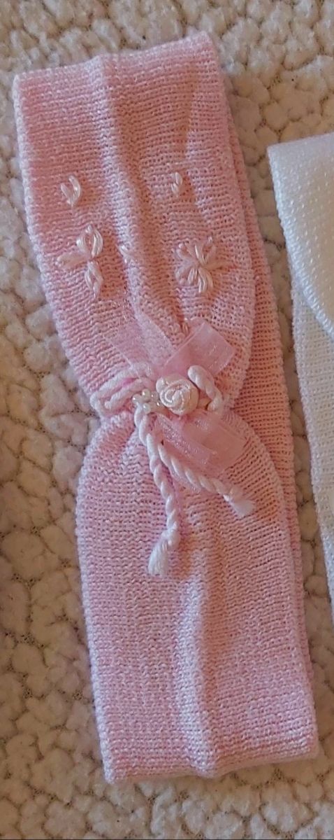 Cuffia + 1 fascia rosa per neonata