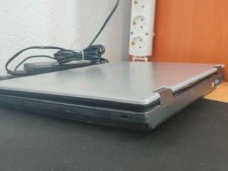 CON CARGADOR: 4GB-RAM / 500GB / Intel 2 Duo 2GHz