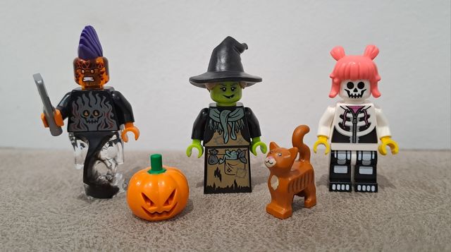 LEGO minifiguras BAM Halloween 2024