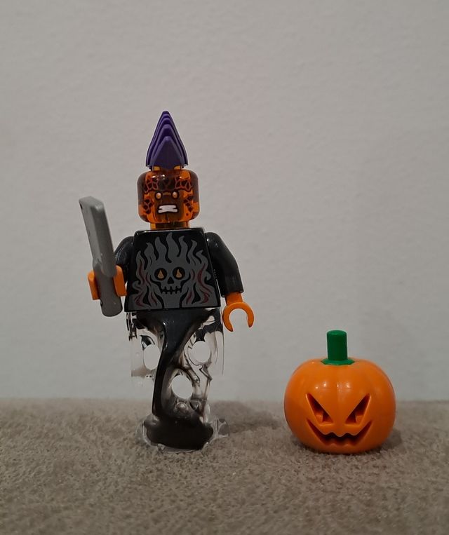 LEGO minifiguras BAM Halloween 2024