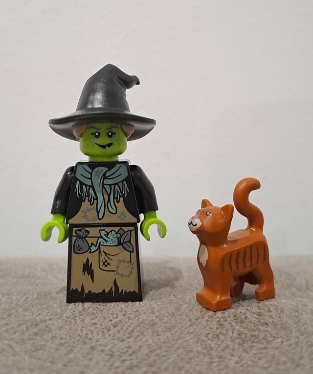 LEGO minifiguras BAM Halloween 2024