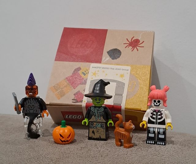 LEGO minifiguras BAM Halloween 2024