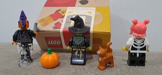 LEGO minifiguras BAM Halloween 2024