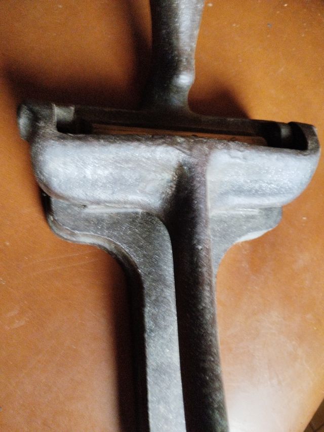 Herramienta de talabardero