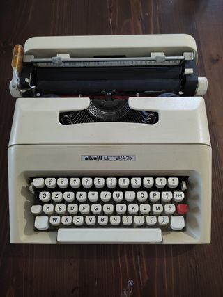 Macchina da scrivere per collezionisti 