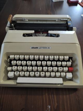 Macchina da scrivere per collezionisti 