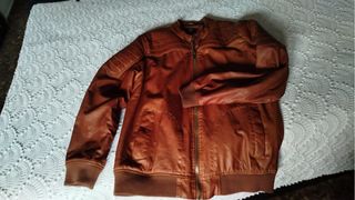Cazadora marrón polipiel hombre 