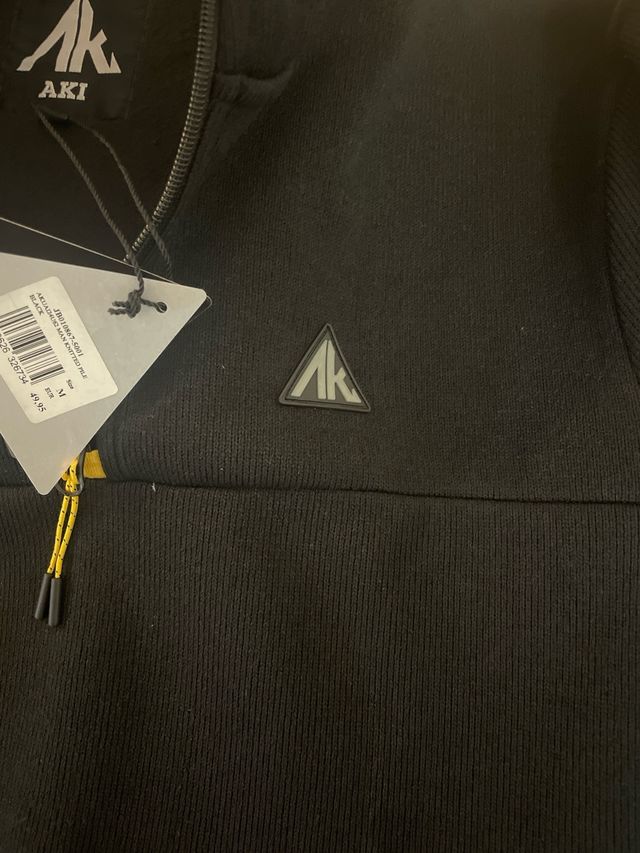 Felpa con zip colletto