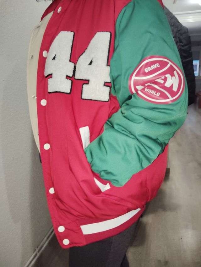 Cazadora  talla S Bershka