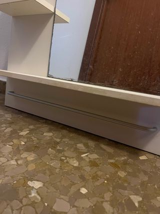 Espejo ikea con balda y barra