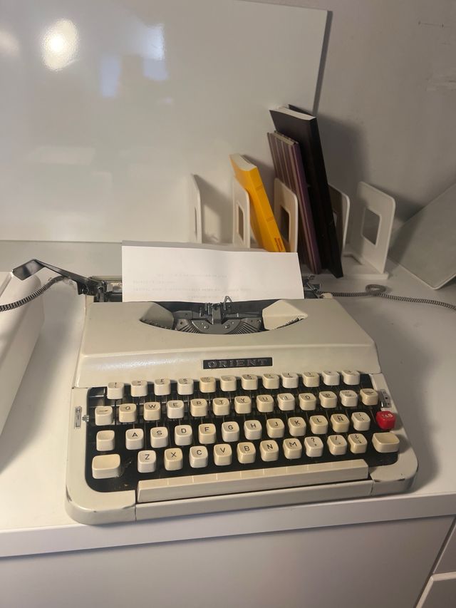 Maquina de escribir Orient