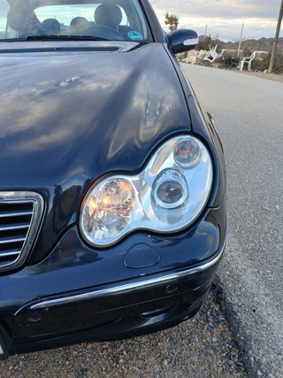 Mercedes-Benz Clase C 2004