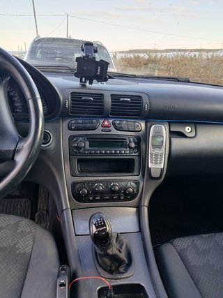 Mercedes-Benz Clase C 2004