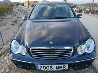 Mercedes-Benz Clase C 2004