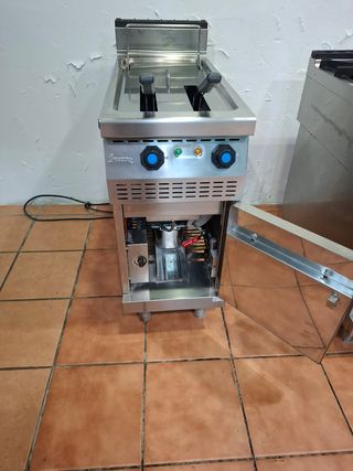 Freidora industrial de gas doble marca jemi