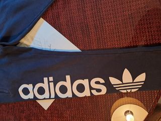 Pantalón chándal. Adidas. Azul