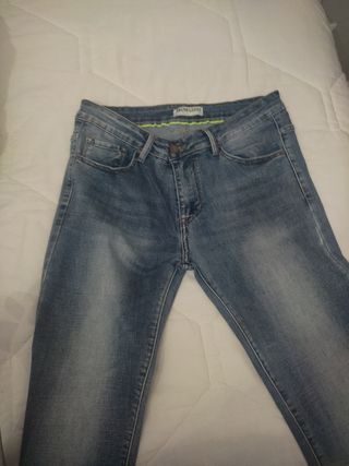 Pantalón vaquero hombre nuevo 