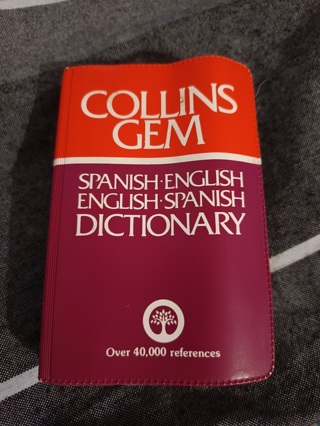 Spanish-English, English-Spanish Dictionary (Gem D