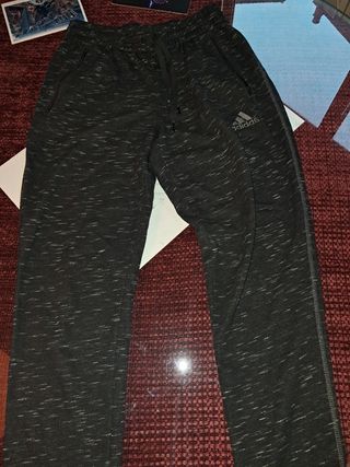 2025. Pantalón chándal niños.  Adidas. Negro
