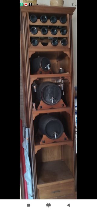 Mueble para botas de vino,       Venta en Persona