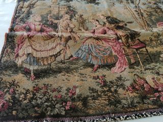 Arazzo con figurine barocche