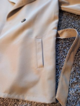 Gabardina Guess Talla XS