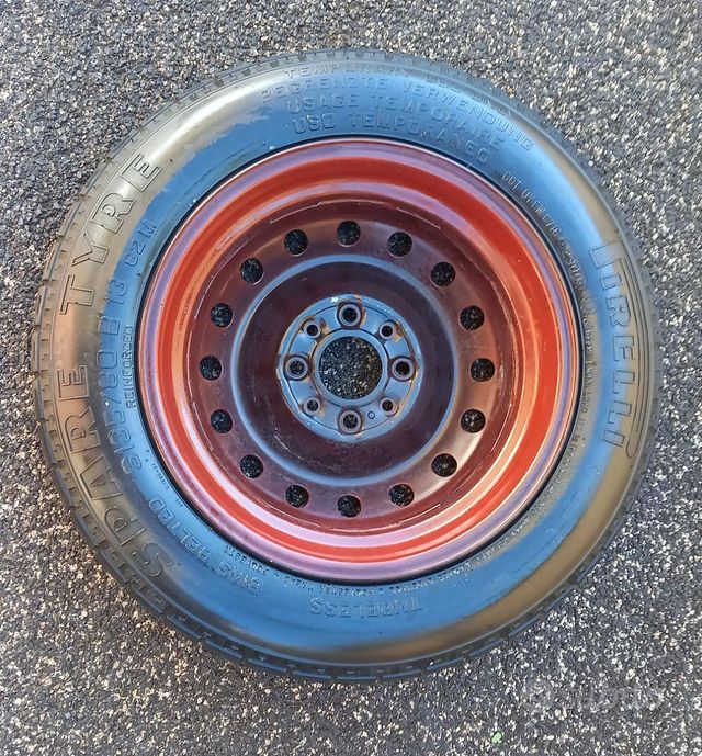 Ruotino di scorta usato una sola volta