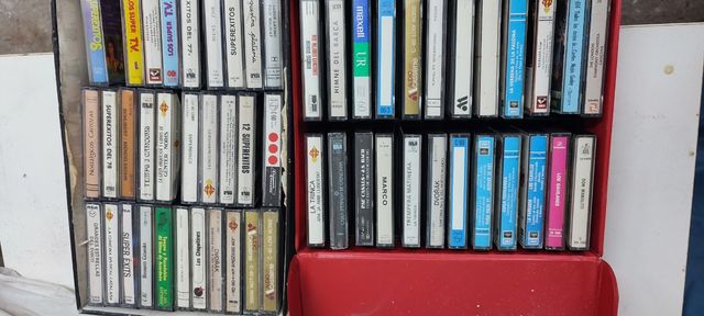 Lote de cassettes variados