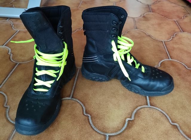 Adidas scarponcini alti stringati