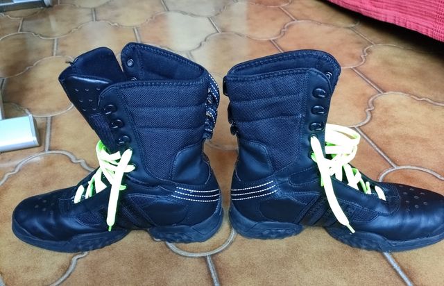 Adidas scarponcini alti stringati