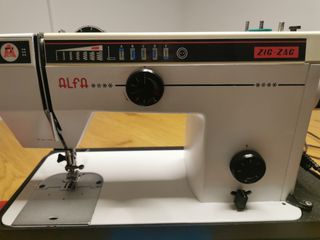 Máquina de Coser Alfa Zig-Zag