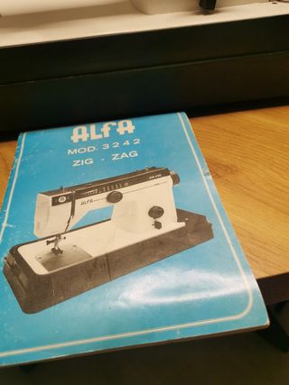 Máquina de Coser Alfa Zig-Zag