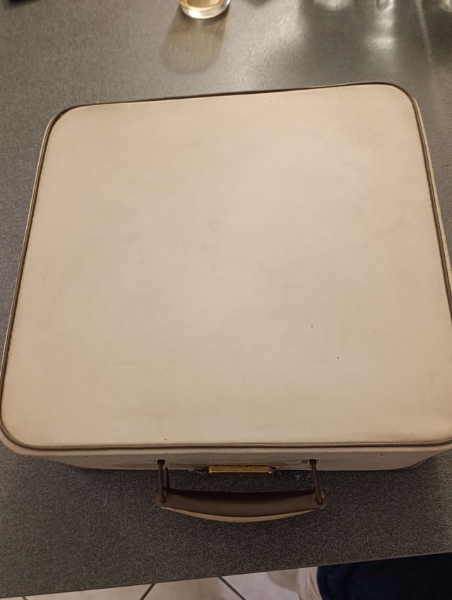 Macchina da scrivere Singer