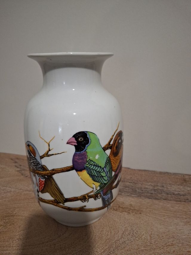 Jarrón de cerámica.
