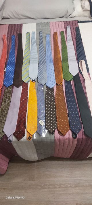 Corbatas nuevas de marca