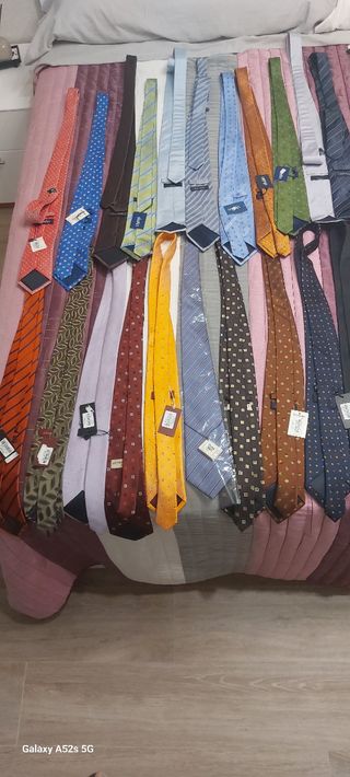 Corbatas nuevas de marca