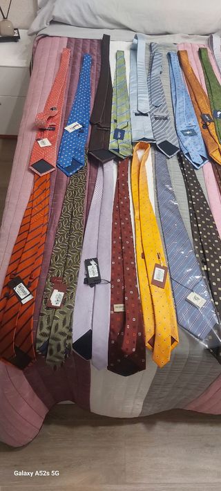 Corbatas nuevas de marca