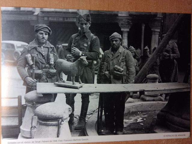 28 fotos Antiguas de Aragón 1895-1995